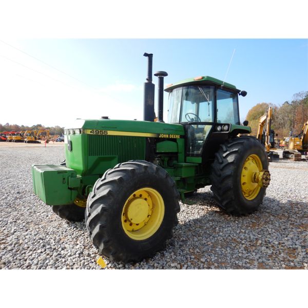 JOHN DEERE 4955 Farm Tractor