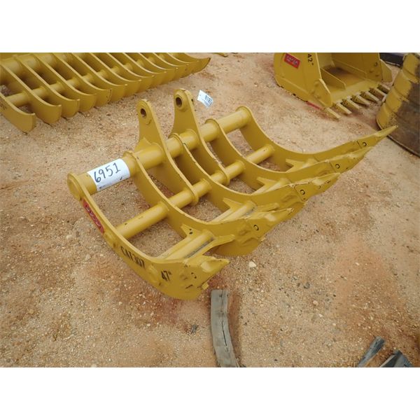 TERAN 47" ROOT RAKE