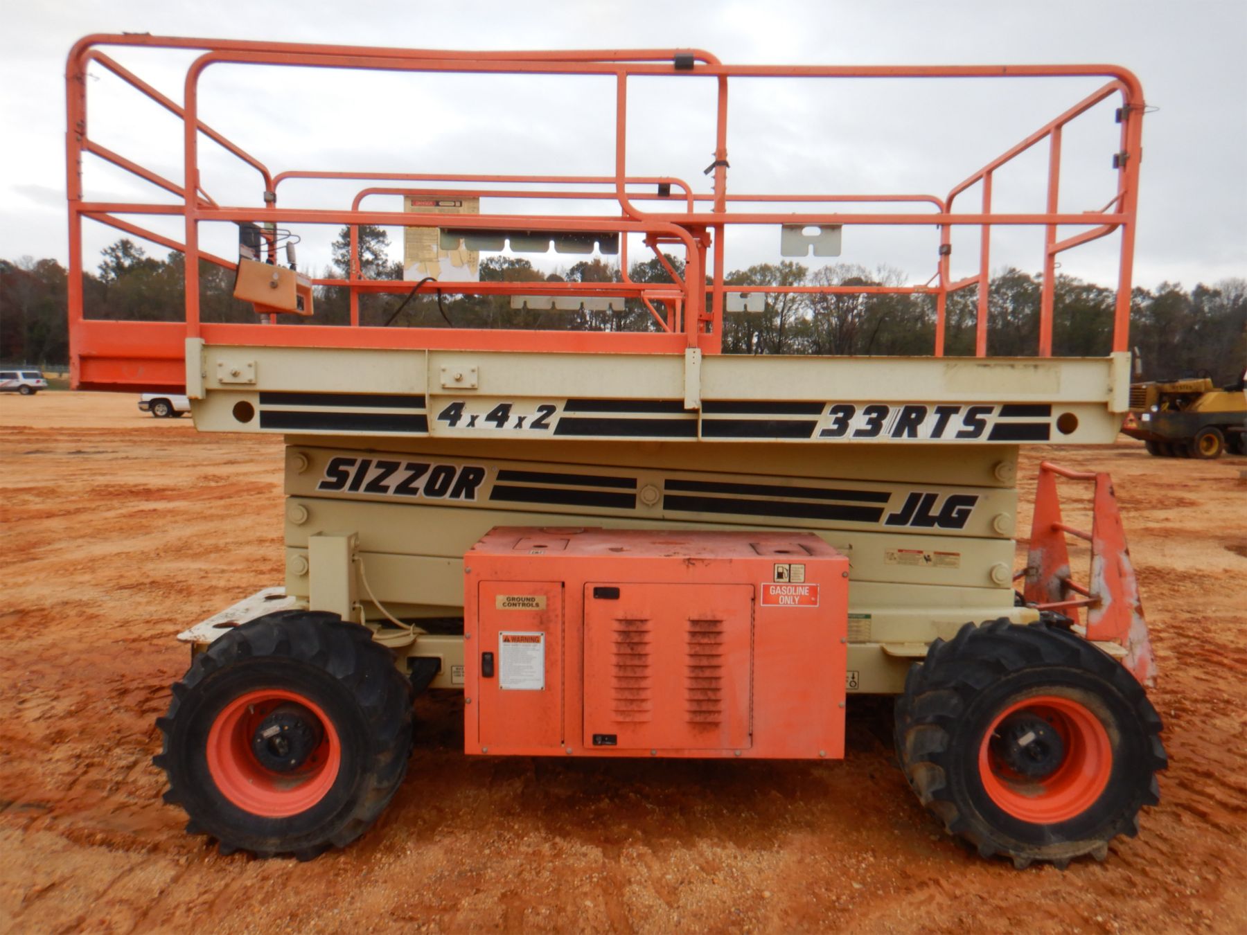 JLG 33RTS Scissor Lift J.M. Wood Auction Company, Inc.