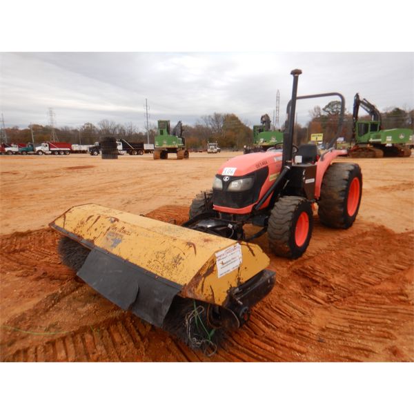 KUBOTA MX5100D Broom