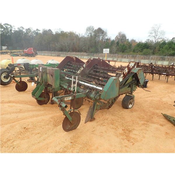 KMC 4 ROW PEANUT INVERTOR