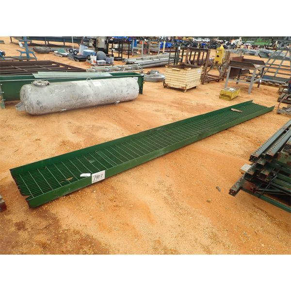 CAT WALK GRATE, 24" W X 252" L