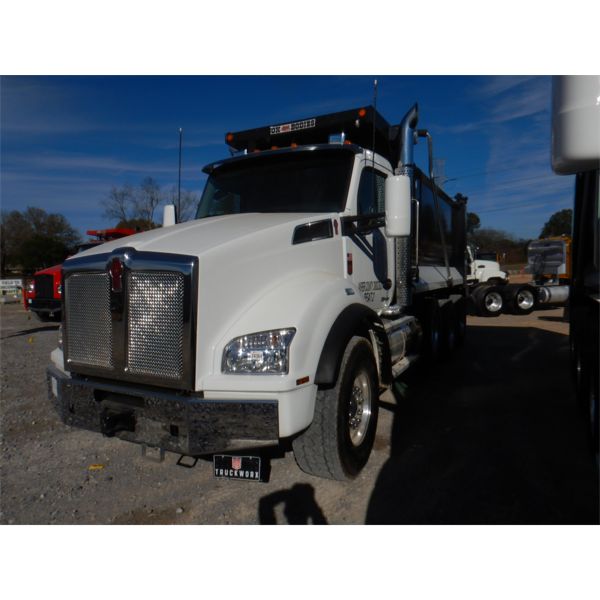 2023 KENWORTH T880 Dump Truck