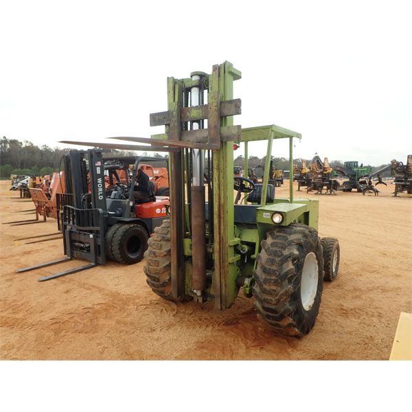 CLARK UT60 ROUGH TERRAIN Forklift - Mast