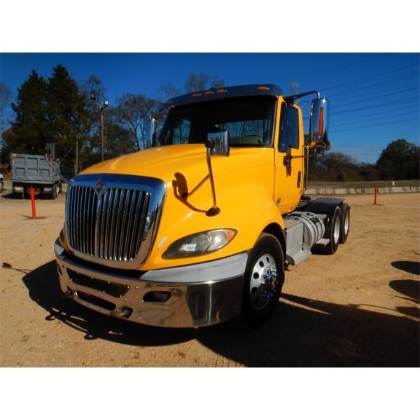 2015 INTERNATIONAL PROSTAR + 122 Day Cab Truck