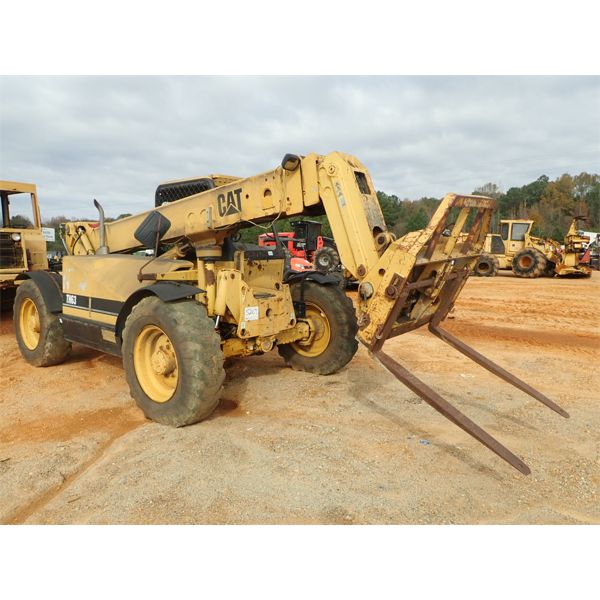 CAT TH63 Forklift - Telehandler