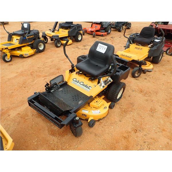 CUB CADET  ZERO TURN MOWER Lawn Mower