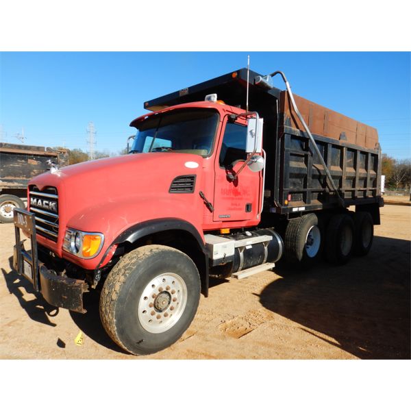 2006 MACK CV713 Dump Truck