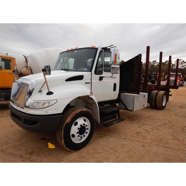 2012 INTERNATIONAL DURASTAR 4400 Logging Truck