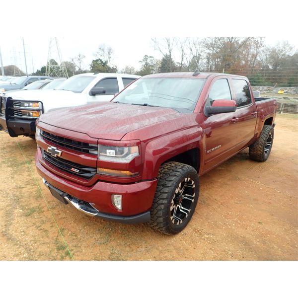 2016 CHEVROLET SILVERADO Z71 Pickup Truck