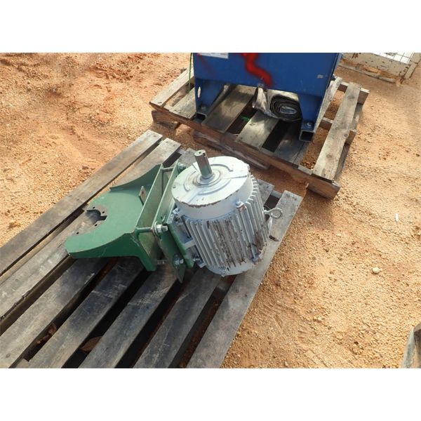 ELECTRIC MOTOR W/MOUNTING BRACKET