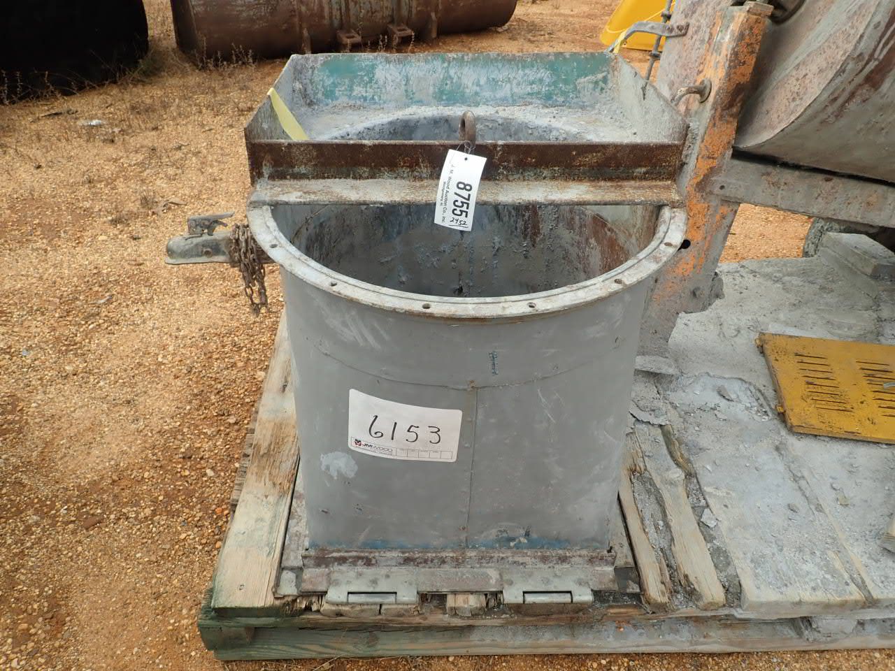 CONCRETE/MORTAR BUCKET (B3) J.M. Wood Auction Company, Inc.