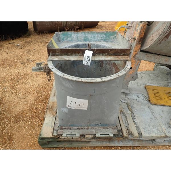 CONCRETE/MORTAR BUCKET (B-3)
