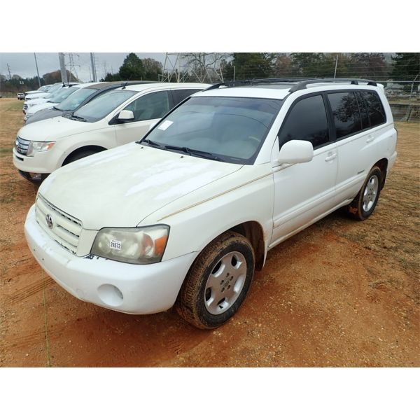 2006 TOYOTA HIGHLANDER SUV
