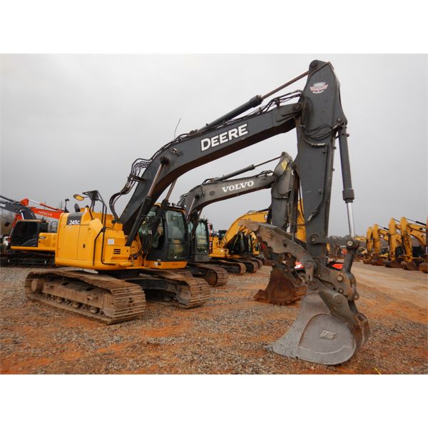 2019 JOHN DEERE 245G Excavator