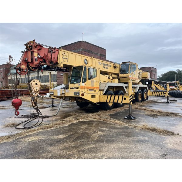 1992 GROVE AT700B All Terrain Crane
