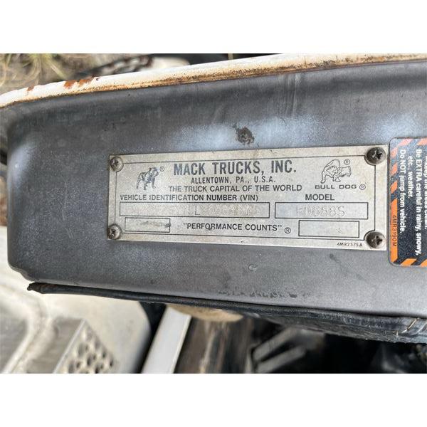 1990 MACK RD688S Day Cab Truck - J.M. Wood Auction Company, Inc.