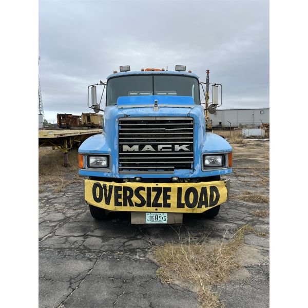1992 MACK CH613 Day Cab Truck - J.M. Wood Auction Company, Inc.