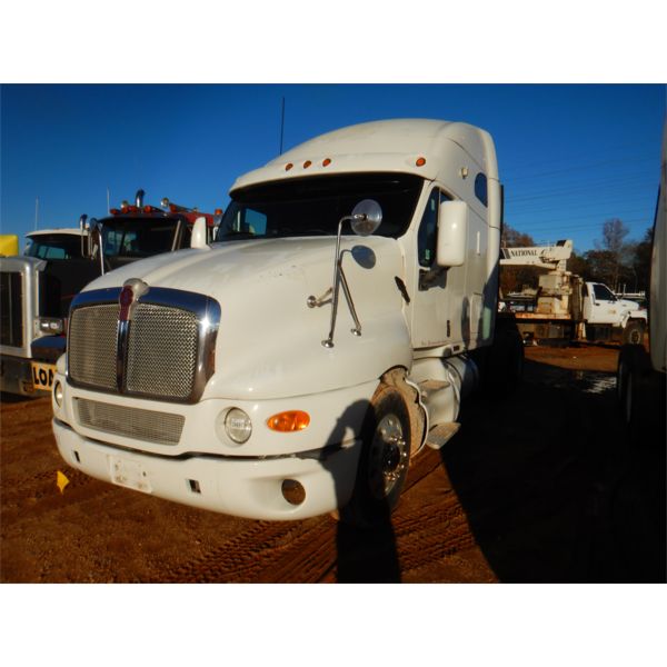2006 KENWORTH T2000 Sleeper Truck