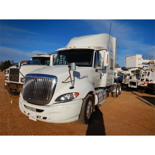 2011 INTERNATIONAL PROSTAR PREMIUM Sleeper Truck
