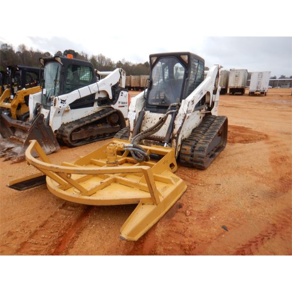 2005 BOBCAT T300 Skid Steer Loader - Mower