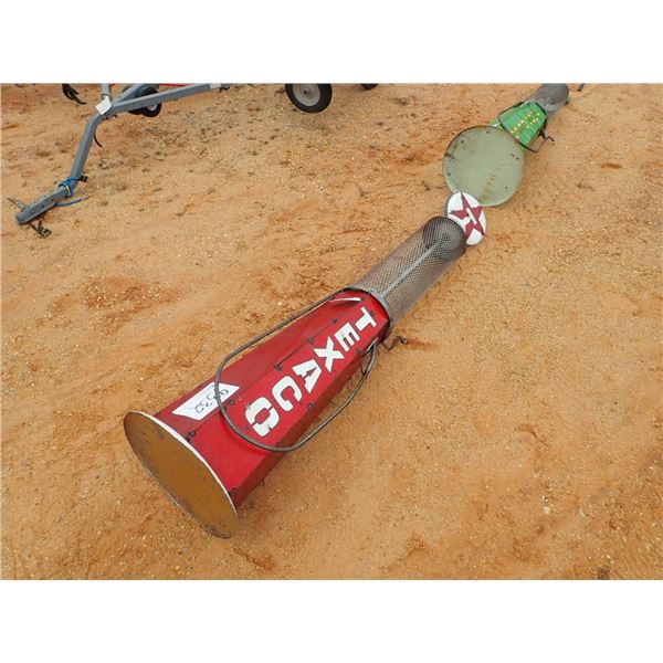 TEXACO GAS PUMP METAL ART  (C6)