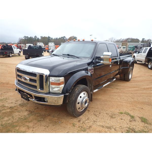 2008 FORD F450 LARIAT Pickup Truck
