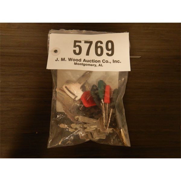HEAVY EQUIPMENT KEY SET