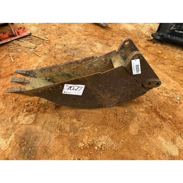 12" DITCH BUCKET, fits John Deere 410 loader backhoe