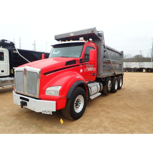 2015 KENWORTH T880 Dump Truck