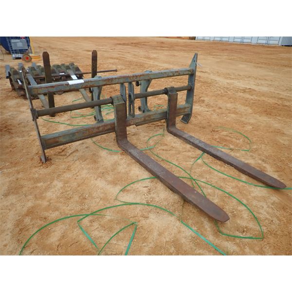 (1) SET OF JRB BACKHOE LOADER FORKS (B6)