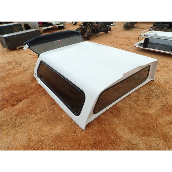 FIBERGLASS PICKUP CAMPER SHELL