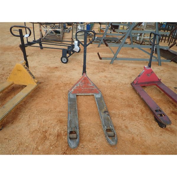 PALLET JACK (B9)