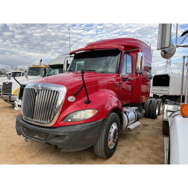 2012 INTERNATIONAL PROSTAR + 122 Sleeper Truck