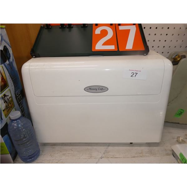 Memory Craft 9000 Sewing Machine