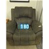 Image 1 : Power Recliner Nice Condition