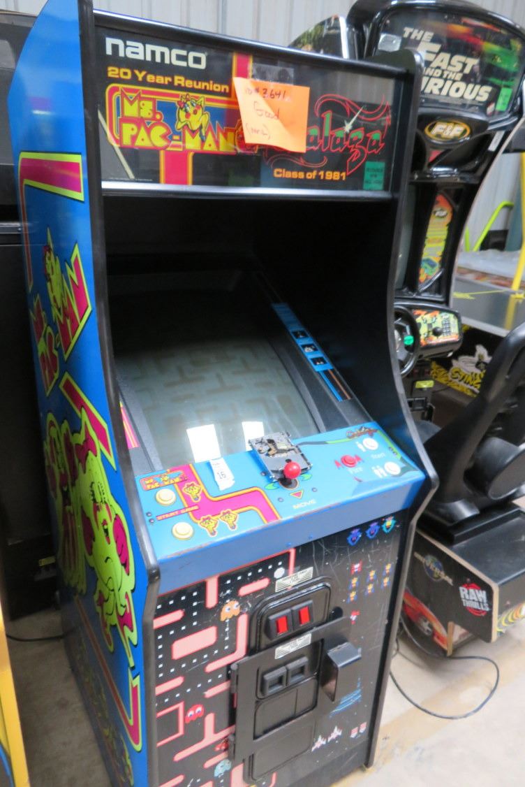 Coin Op Pacman Namco MS Pac-Man Coin-Op Arcade Game