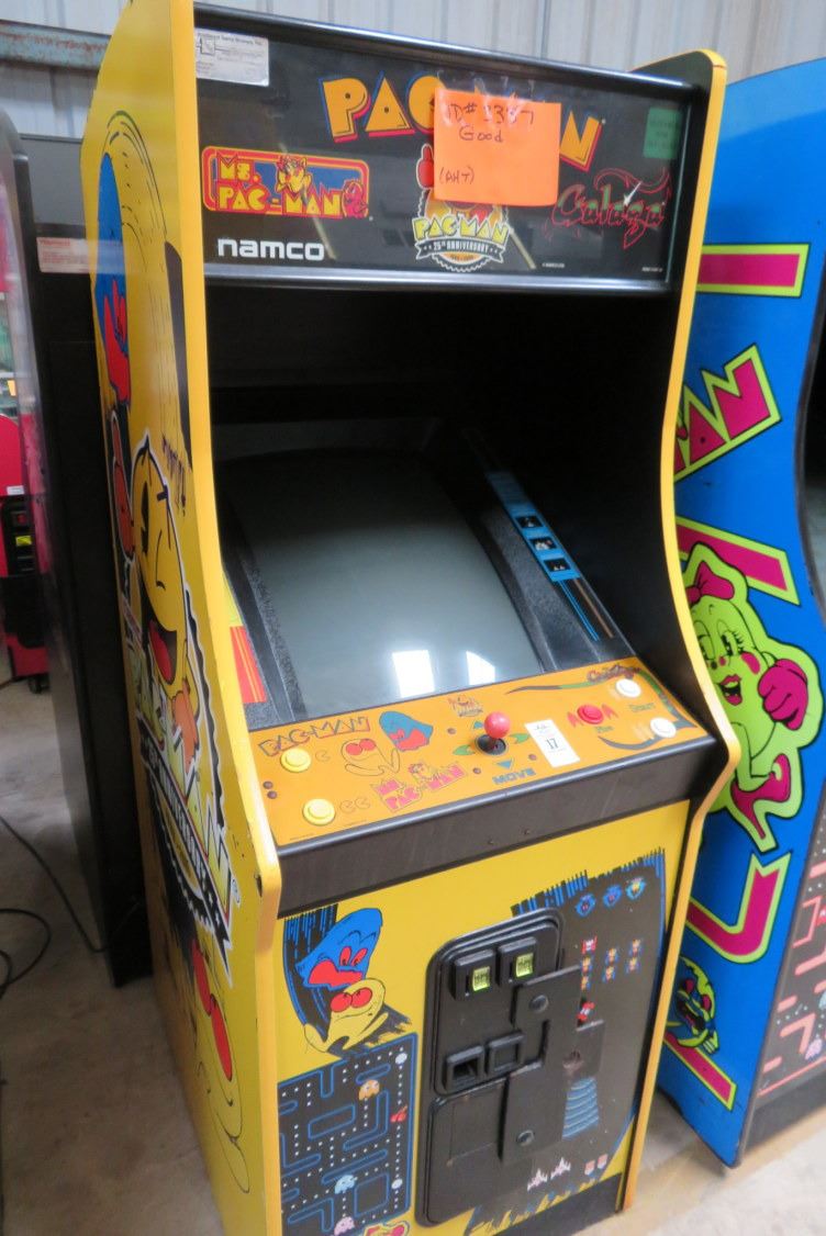 Coin Op Pacman Namco MS Pac-Man Coin-Op Arcade Game
