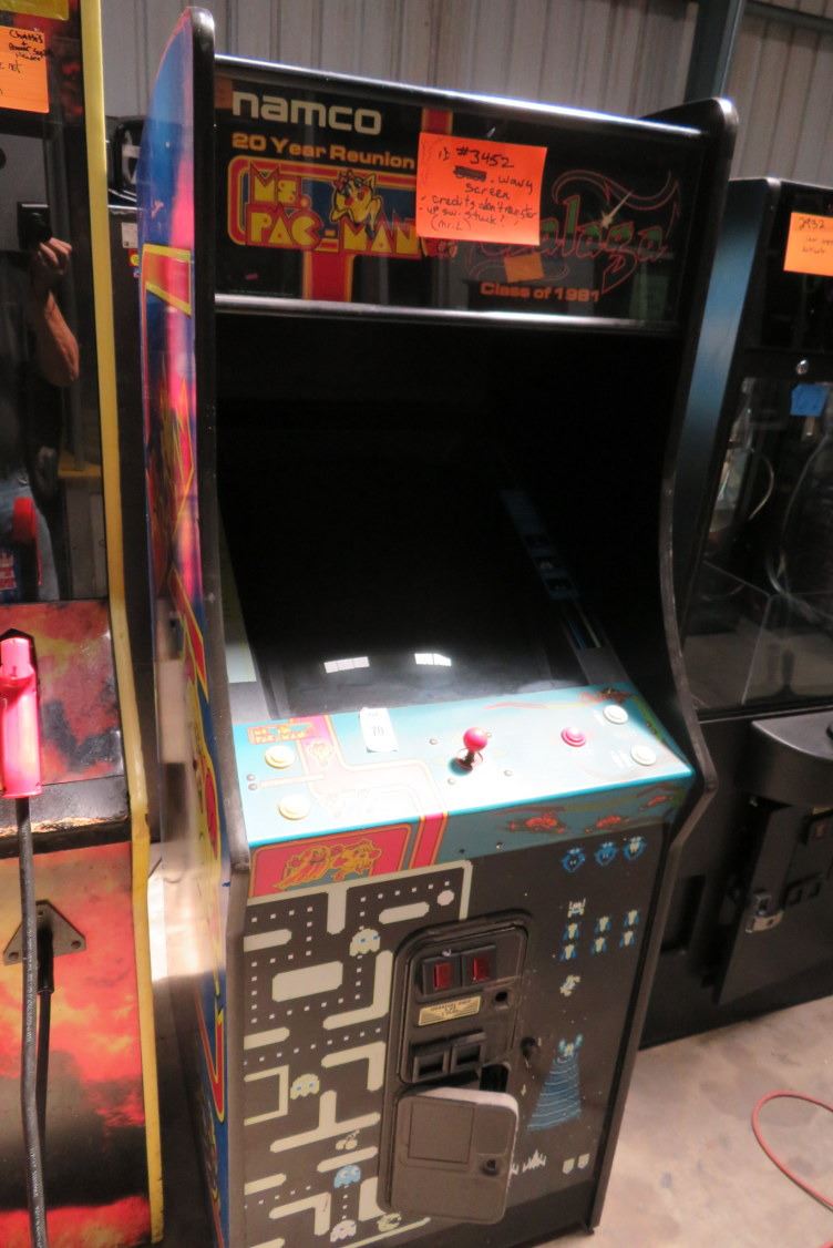 Coin Op Pacman Namco MS Pac-Man Coin-Op Video Game