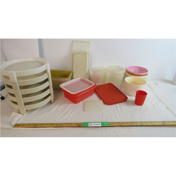 Assorted Tupperware Containers Bodnarus Auctioneering
