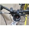 Image 8 : Infinity Boss, Three White Ladies Hybrid/Comfort 700c 7-Speed w/ Bike Rack