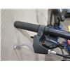 Image 8 : Diamondback Blue Men's Road Bike