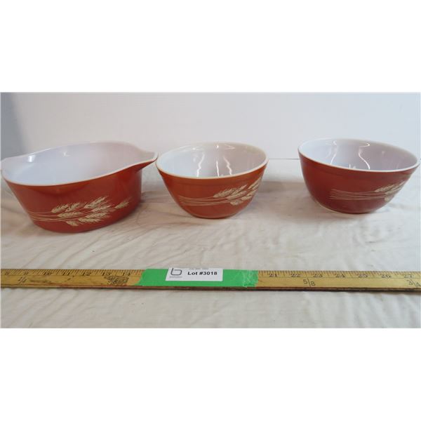 (3) Pyrex Wheat Bowls (402)