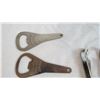 Image 2 : (7) Assorted metal bottle openers