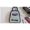 Image 2 : Master Lock Padlock with Pin and Knife Sharpener
