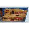 Image 3 : *Hot Wheels Service Centre Foldaway garage