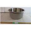 Image 1 : 19" diameter stainless steel sink
