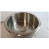 Image 2 : 19" diameter stainless steel sink