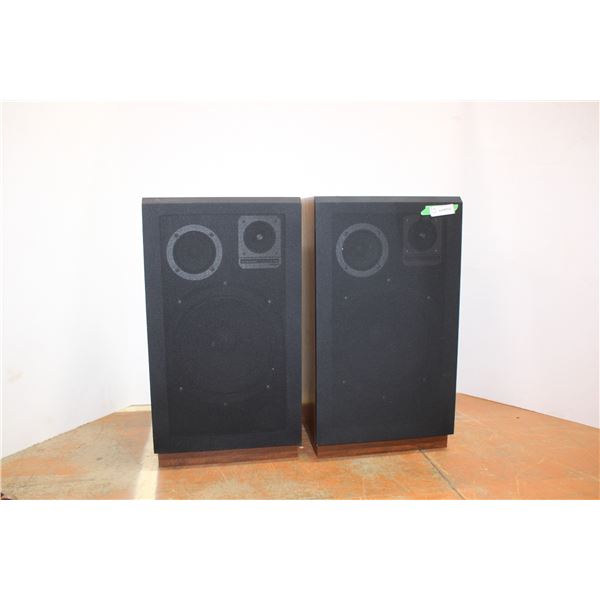 *Pair of Toshiba Speakers (12.5x15.5x28.5 Untested)