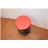 Image 2 : *Garage Stool